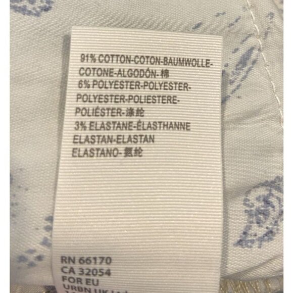 We The Free People Curvy Denim Jean Shorts Raw Hem Button Fly Size 26 - Picture 4 of 4